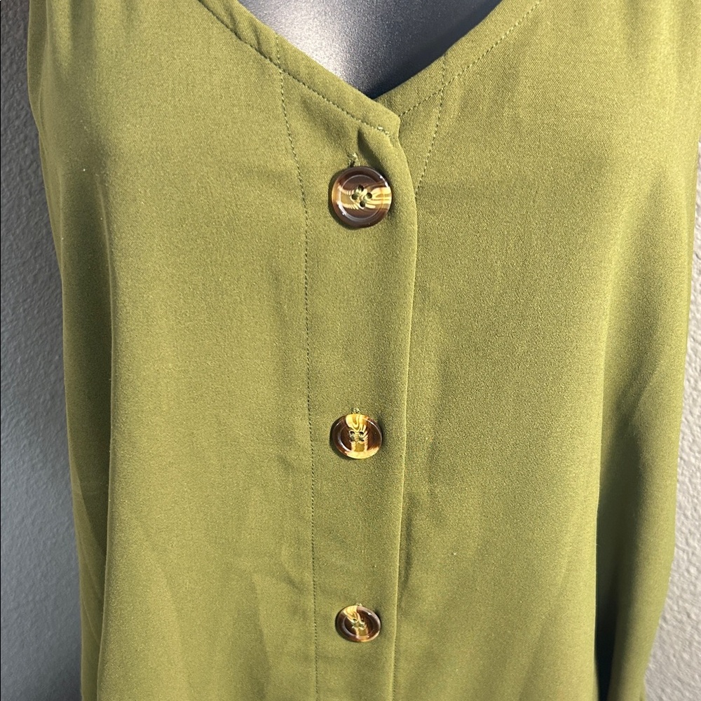 Olive Green Button-Down Camisole Top - Picture 2 of 5